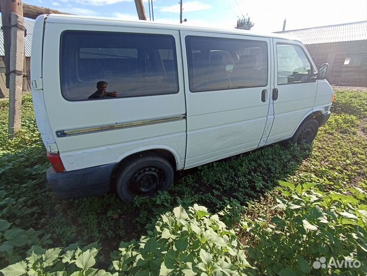 Volkswagen Transporter 2.4 МТ, 2001, 200 000 км