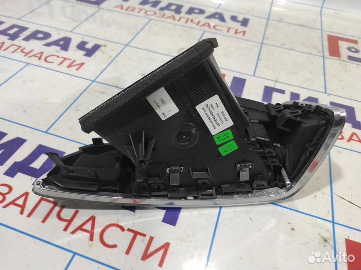 Дефлектор воздушный правый Ford Focus 3 1911129