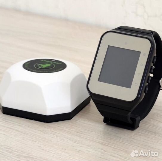 Кнопка вызова официанта, часы-пейджер персонала