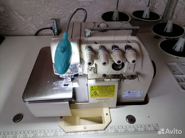 Промышленный оверлок Velles 700-4