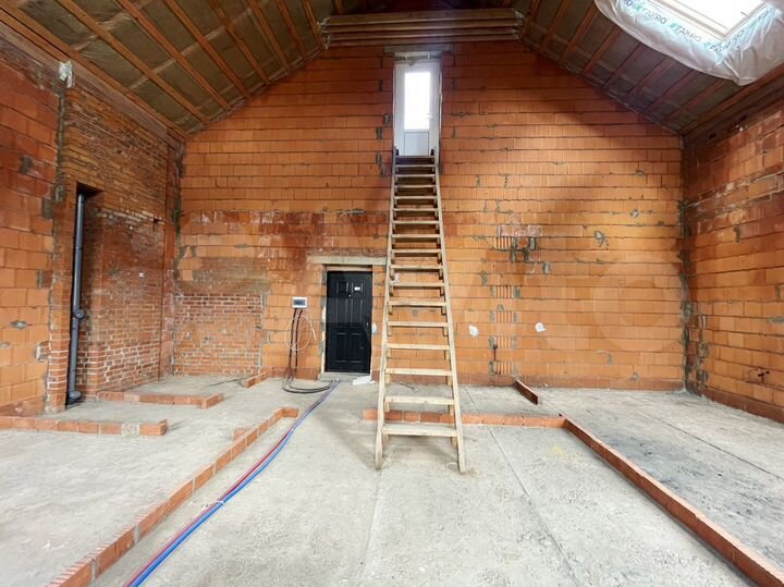 2-к. квартира, 60 м², 4/4 эт.