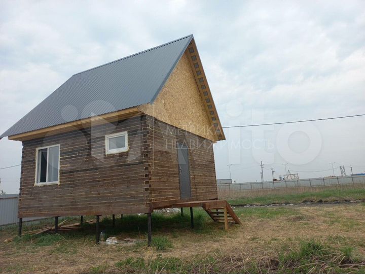 Дача 32 м² на участке 8 сот.