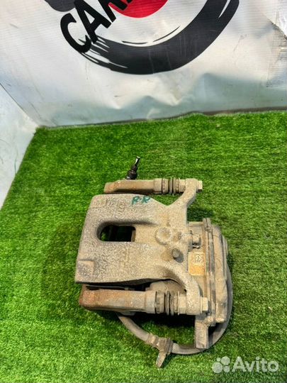 Суппорт тормозной задний правый Honda Vezel RU4