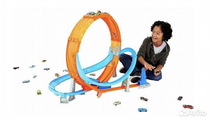 Огромный трек Hot Wheels Гигантская петля