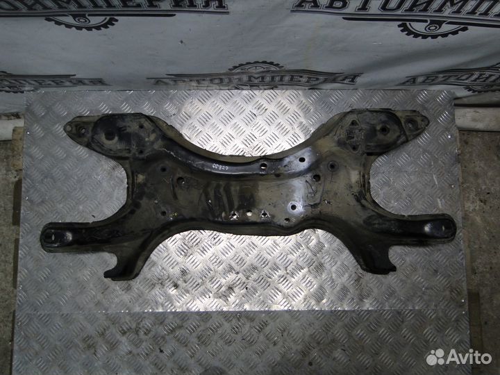 Передняя балка Toyota Prius 20 2008 1.5