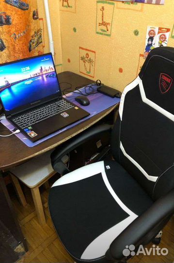 Игровое кресло новое