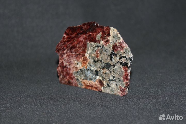 Полировка эвдиалит №10