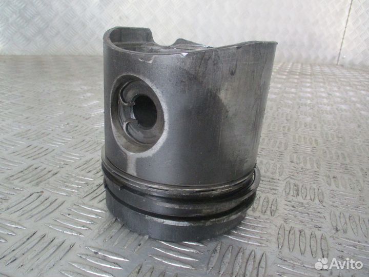 Поршень MAN 51025017386