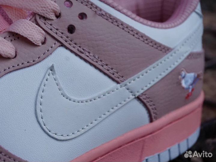 Nike Dunk Pink Pigeon