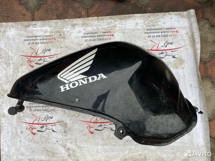 Honda cbr1100xx бензобак