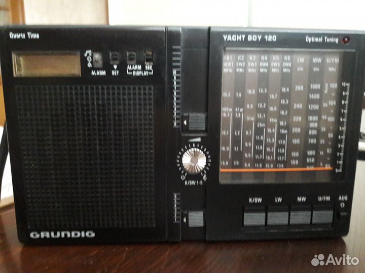 Радиоприемник Grundig Yacht Boy 120