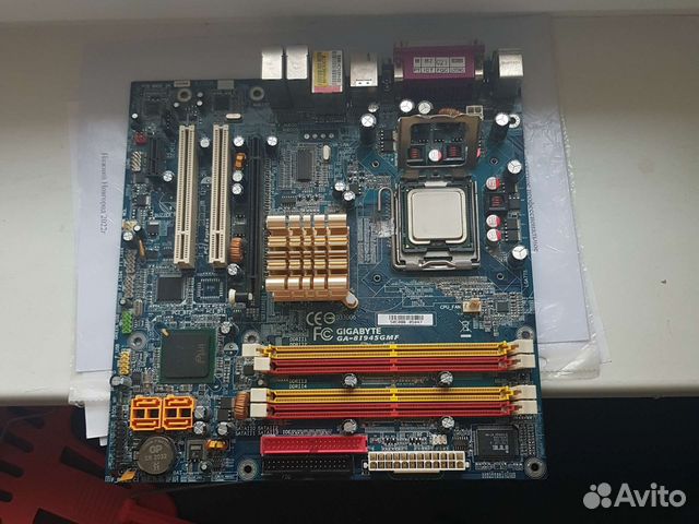 Материнка gigabyte GA-8i945gmf