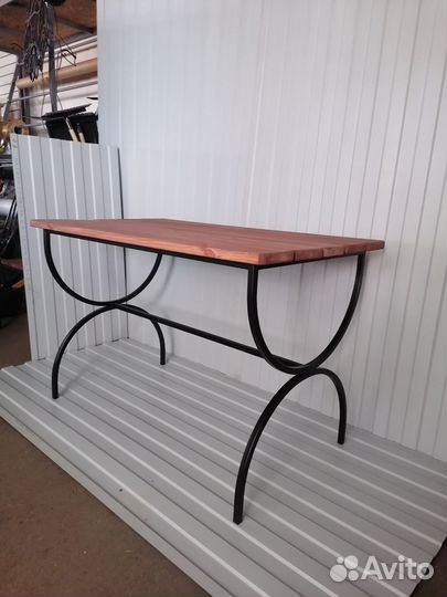 Садовые столы