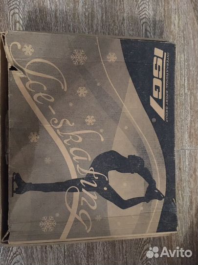 Коньки фигурные