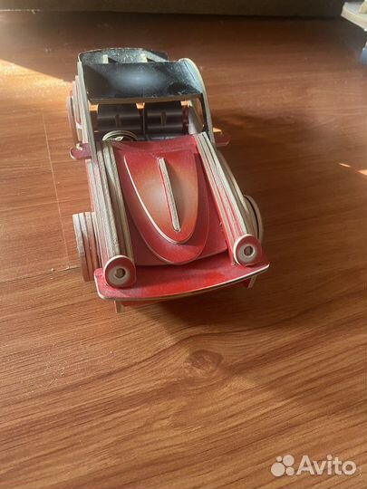 Игрушка детская машинка спортивная дерево