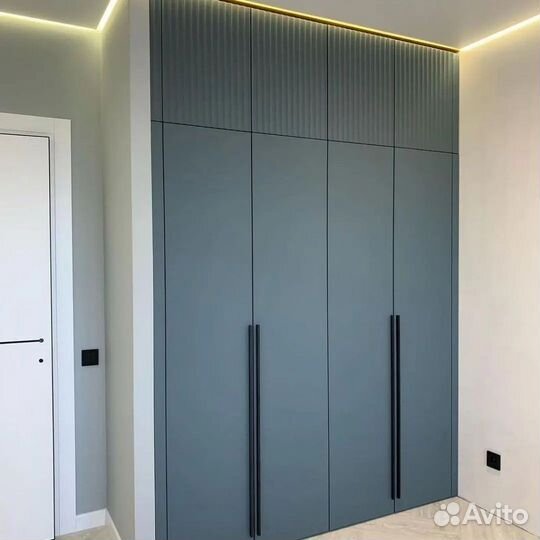 Шкаф распашной на заказ Шкаф в спальню