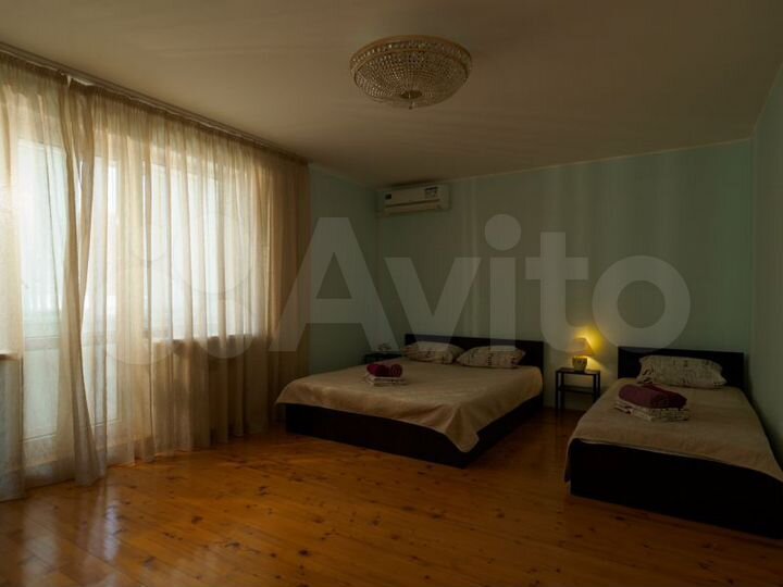 2-к. квартира, 65 м², 6/10 эт.