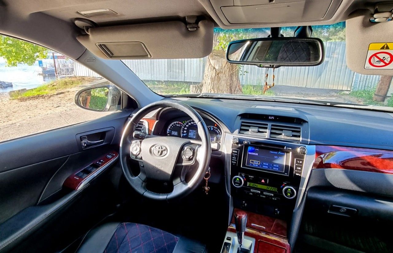 Toyota Camry: фото владельца