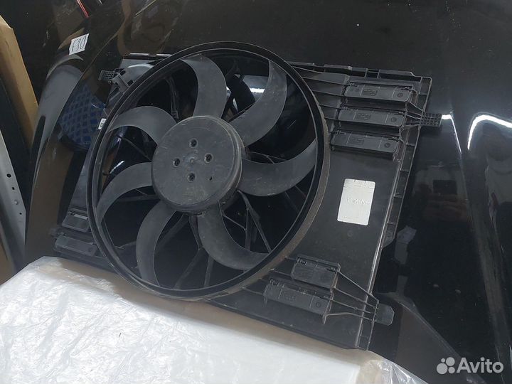 Вентилятор Mercedes w118 w177 w247