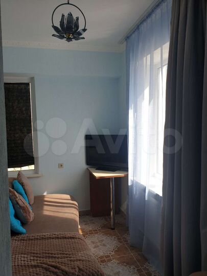 2-к. квартира, 42 м², 1/5 эт.