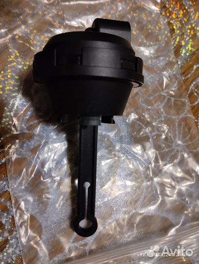 Вакуумный актуатор клапана EGR VW 1.9 TDI и 2.5TD