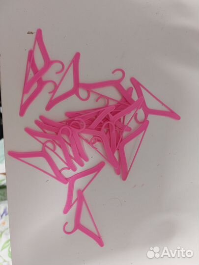 Вешалка для Barbie