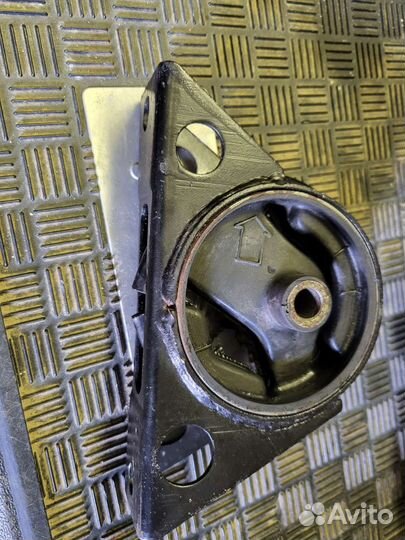 Подушки двигателя на ниссан примера Р11 рестайлинг