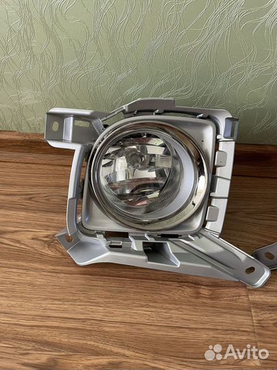 Противотуманные фары на Toyota Land cruiser 200