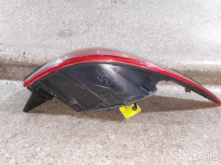 Фонарь задний правый Mazda Mazda6