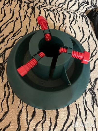 Подставка под елку