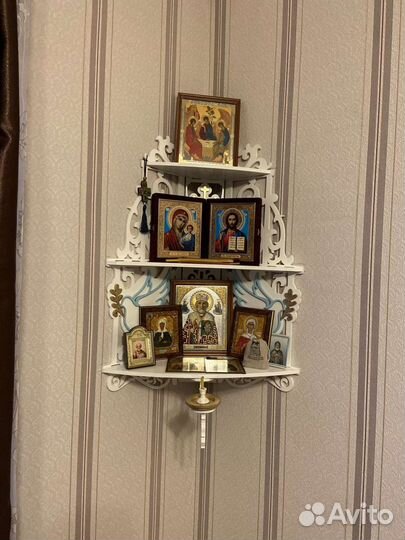 Полка для икон два голубя