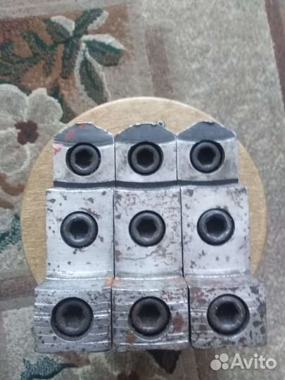 Кулачки к токарному патрону