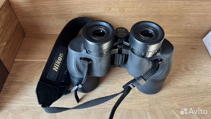 Бинокль Nikon Aculon A211 10х42 10x 42мм