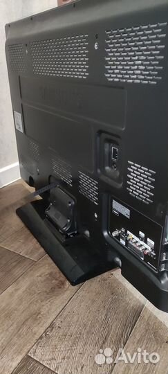 Телевизор ЖК на запчасти samsung разбит экран