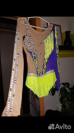 Продам купальник для художественной гимнастики