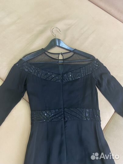 Платье charuel