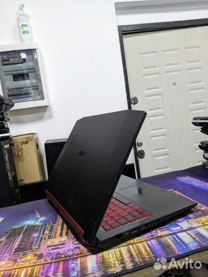 Игровой ноутбук Acer nitro i5-8300 gtx1050 4gb