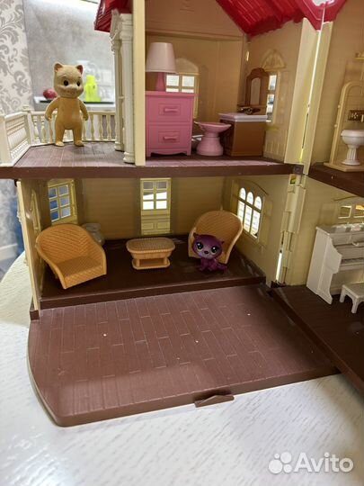 Домик для мышек и мелких игрушек