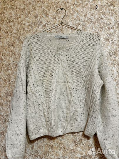 Свитер женский