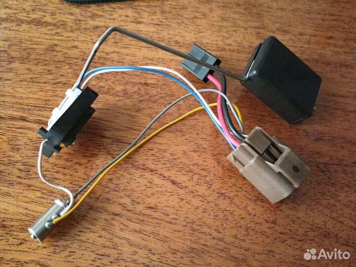 Датчик уровня топлива