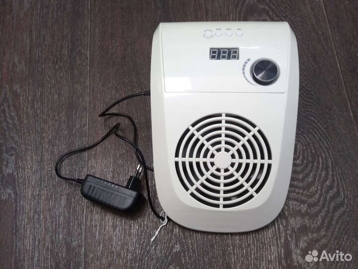 Пылесос лампа для маникюра