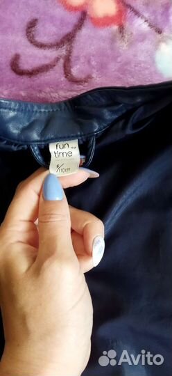 Кожаная куртка на девочку