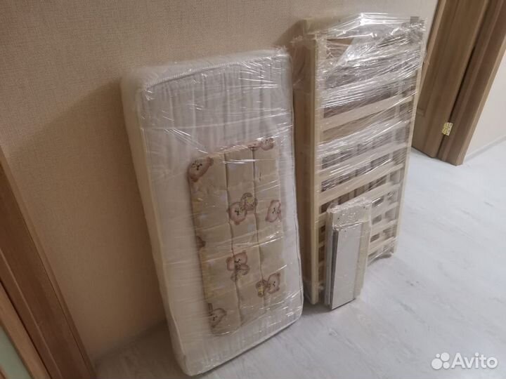 Детская кровать Алита с продольным маятником, ящик