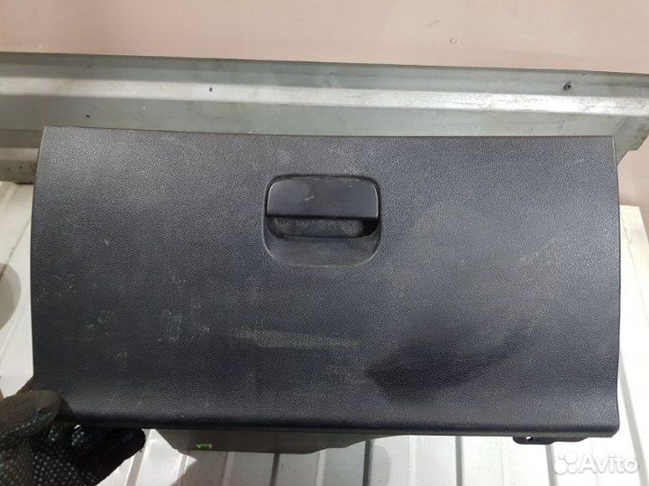 Бардачок Peugeot 408 4D EP6 2012