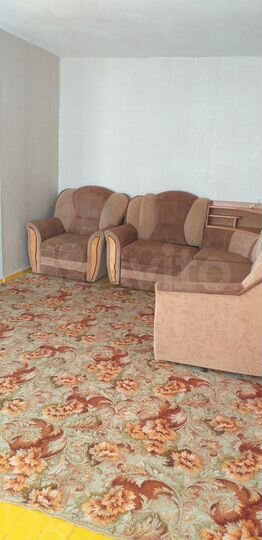 2-к. квартира, 43 м², 2/4 эт.