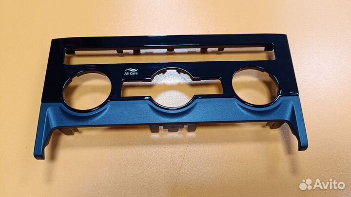 Рамка блока климата Skoda Kodiaq