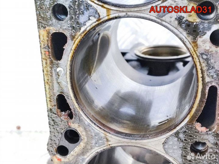 Блок цилиндров Opel Astra G 1,6 X16XEL 90400054