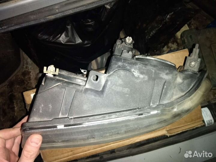 Фара jeep grand cherokee