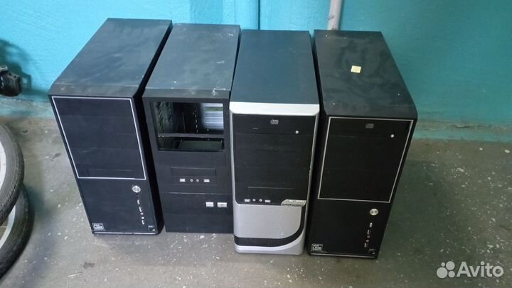 Компьютерные корпуса много