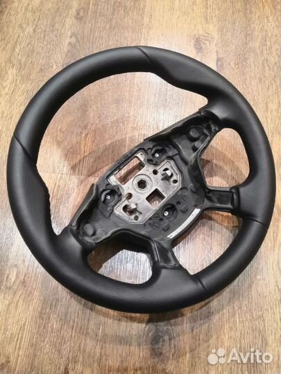 Кожаный руль Ford focus 3, kuga 2